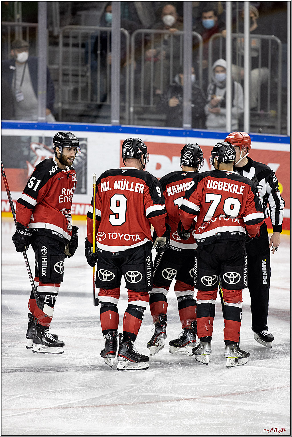 PENNY DEL;  Koelner Haie - Nuernberg Ice Tigers; Koeln, 03.12.2021
